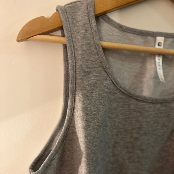 3/$25 Fabletics Lace Trimmed Gray Tank Top S GUC - Picture 6 of 8